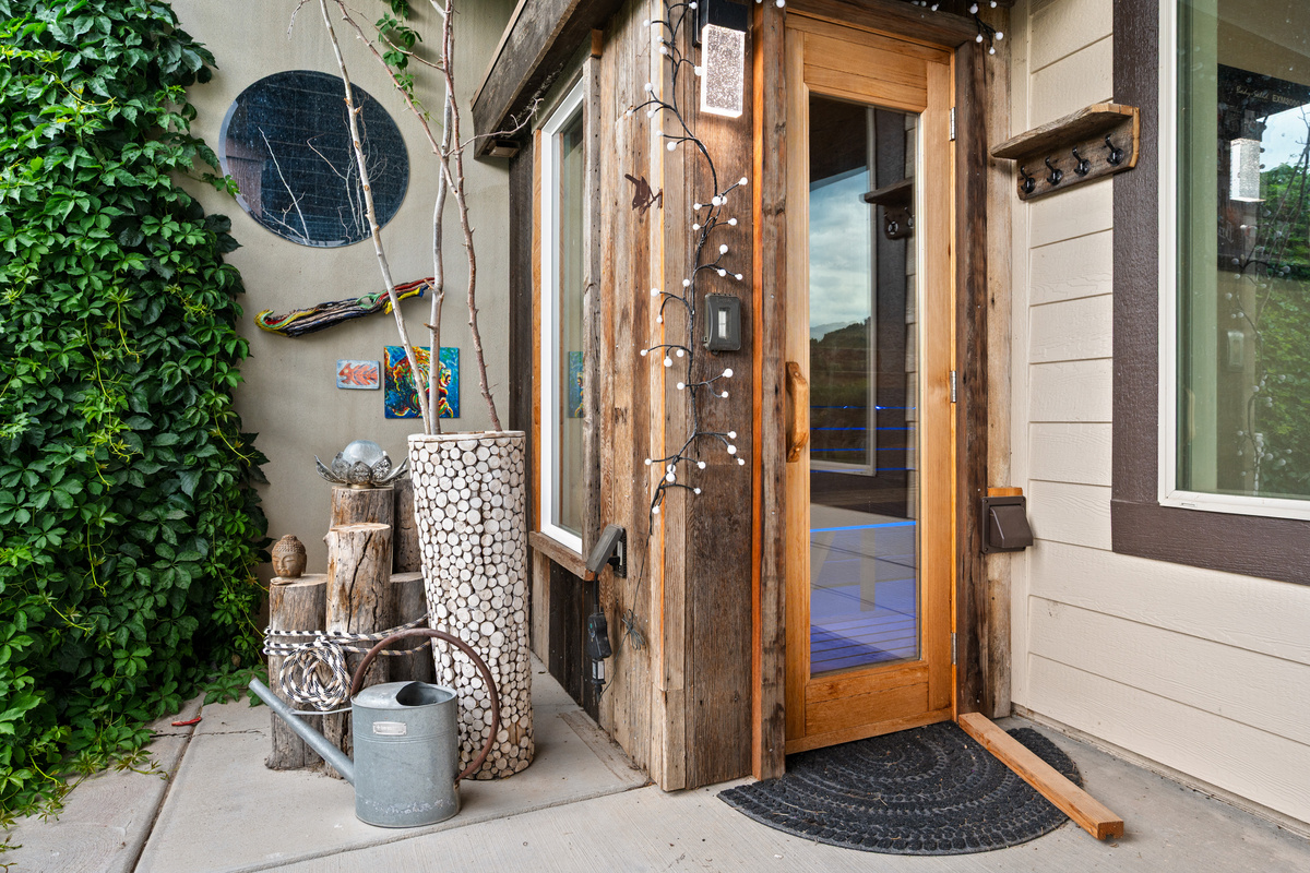 Step into your own private cedar sauna—the perfect place to unwind after skiing, hiking, or mountain biking.
