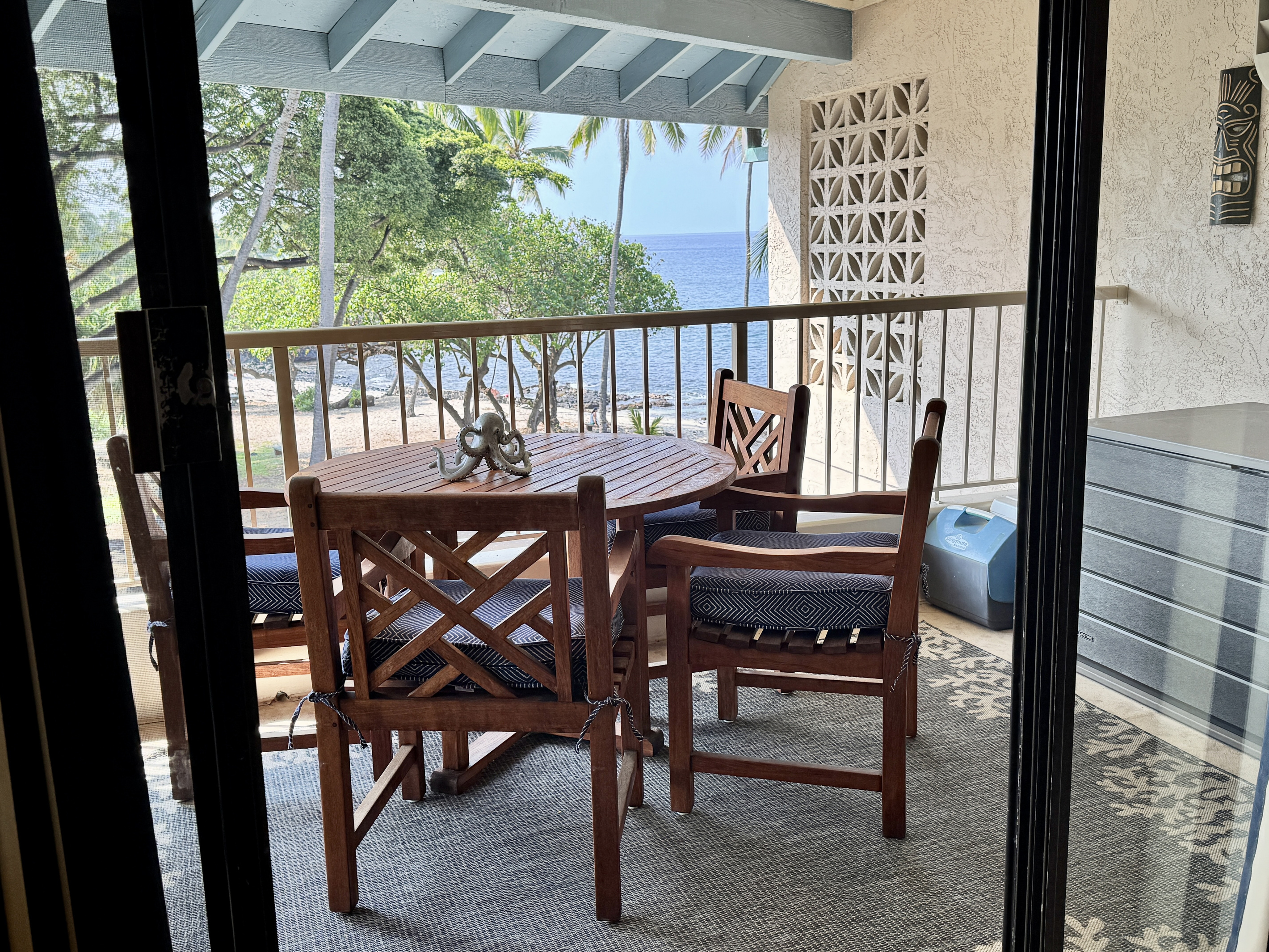 Honl's beach views