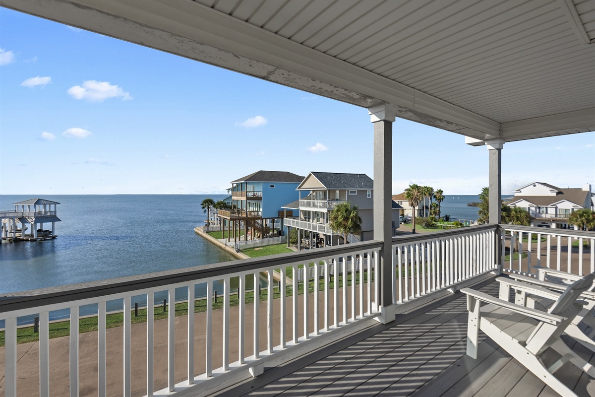 b7394a2b4f4d42fdbe7e751f9756b86c Large | Beachhouse | Texas | TX | Vacation Homes | Galveston | Crystal Beach | Kokomo | Breezy Days | Beachfront Elegance | Sunrise Serenity | Southern Sands Property Management, LLC