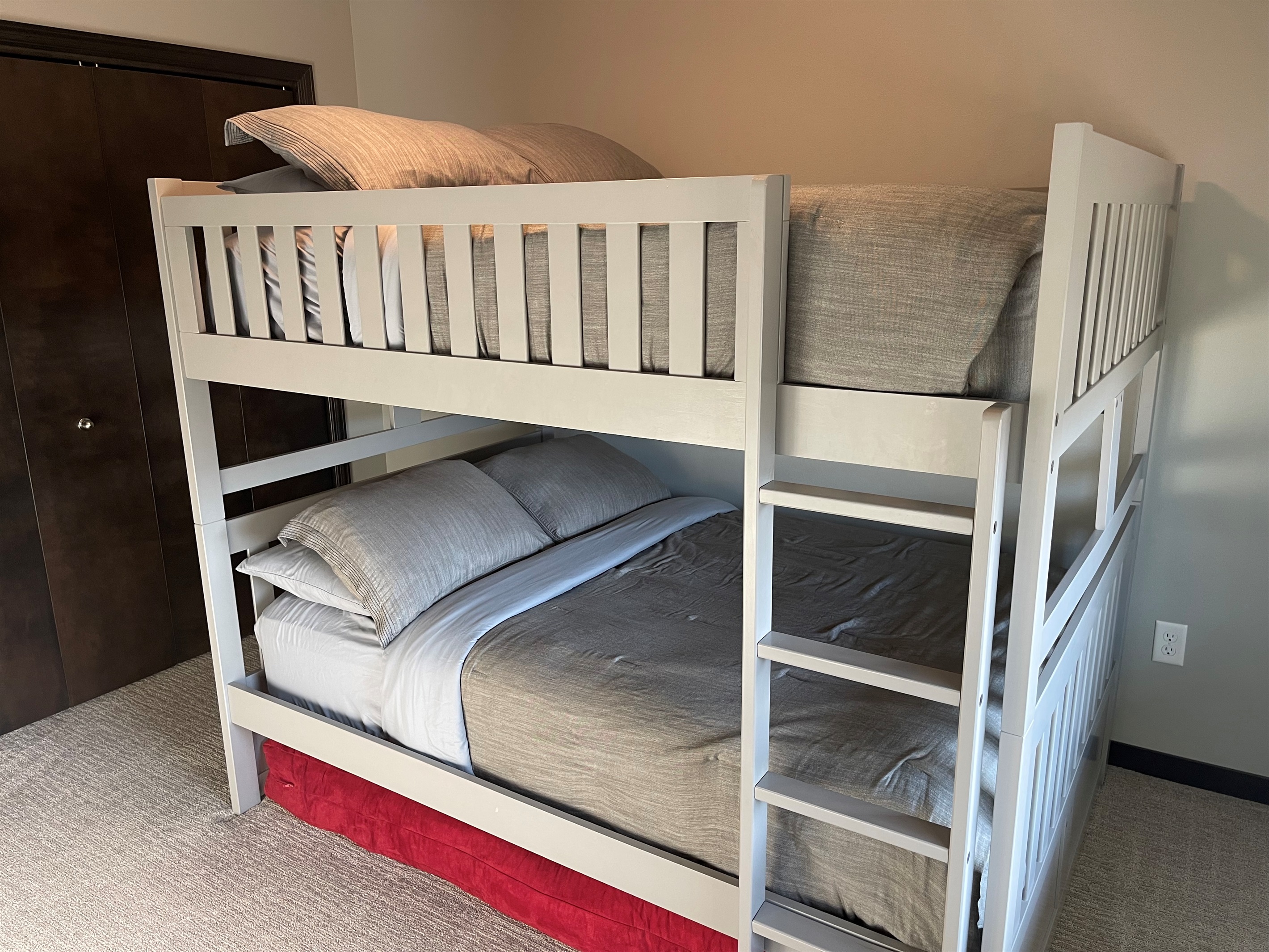 Downstairs Full/Full Bunkbed