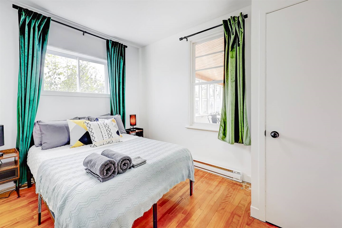 Comfortable Space for Family and Friends Together