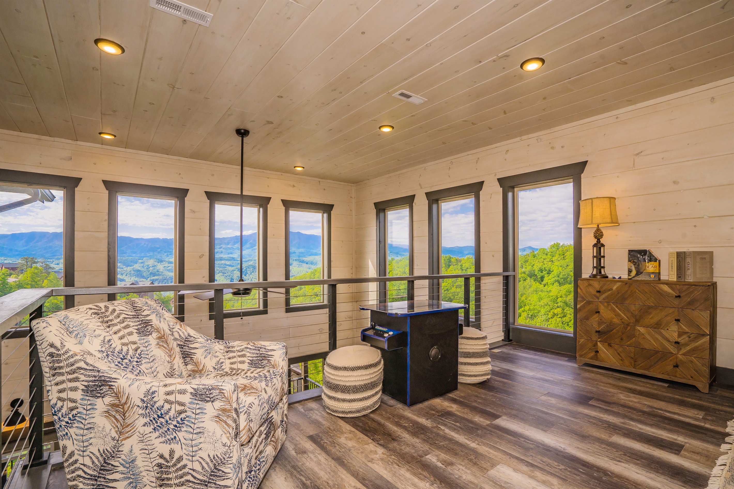 Open space game room with incredible mountain view!