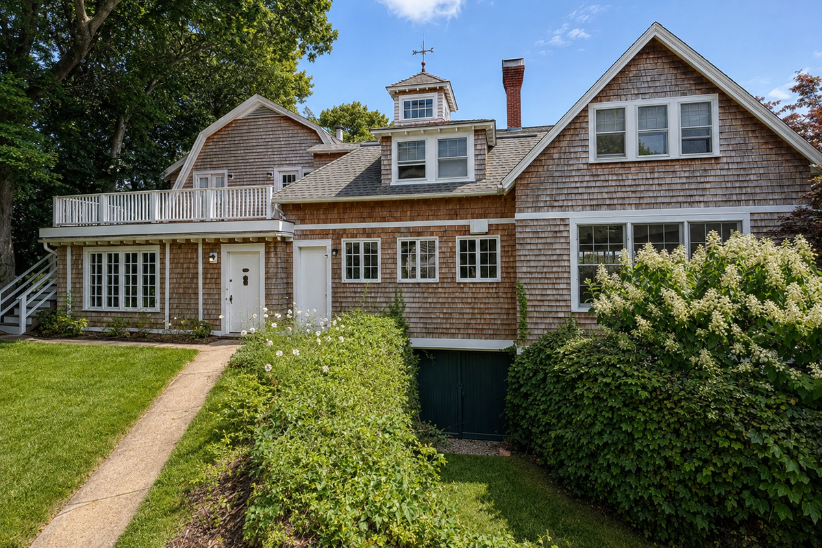 457 Main St