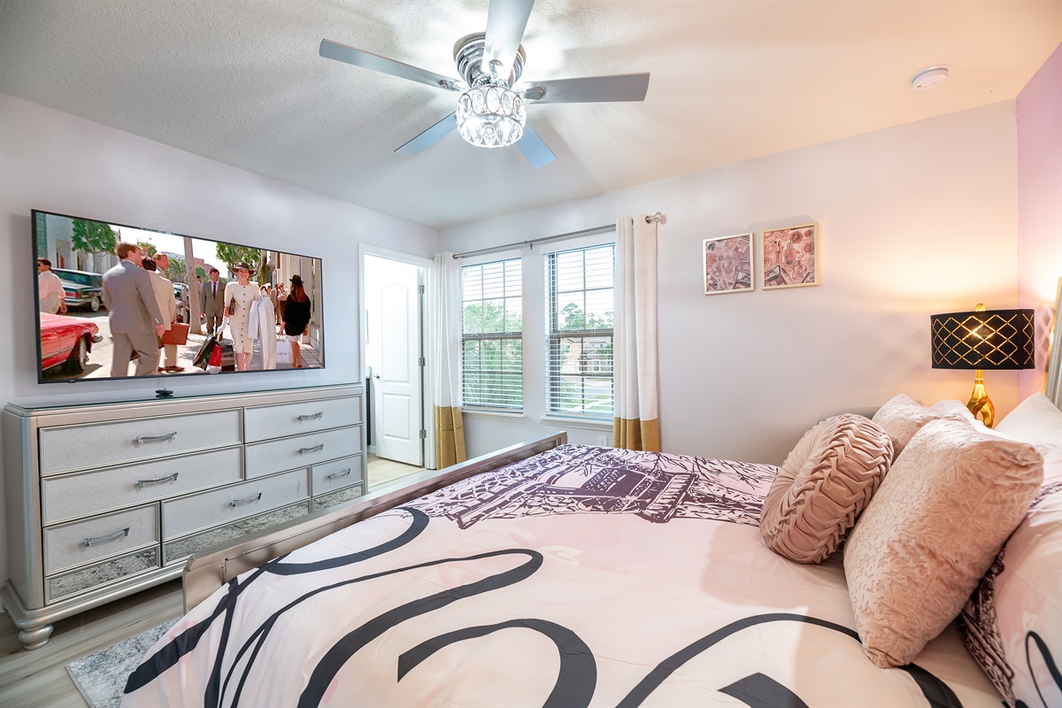 Master Bedroom 3 with King Bed