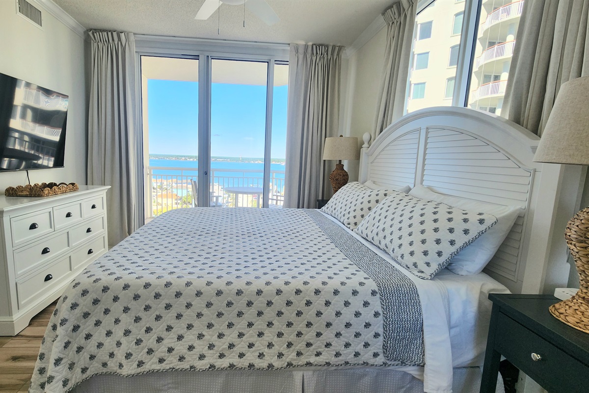 2nd King E-Suite with Balcony