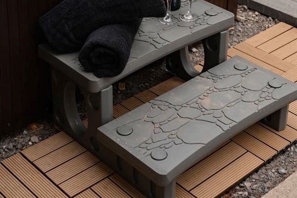 Hot tub towels for convenience.