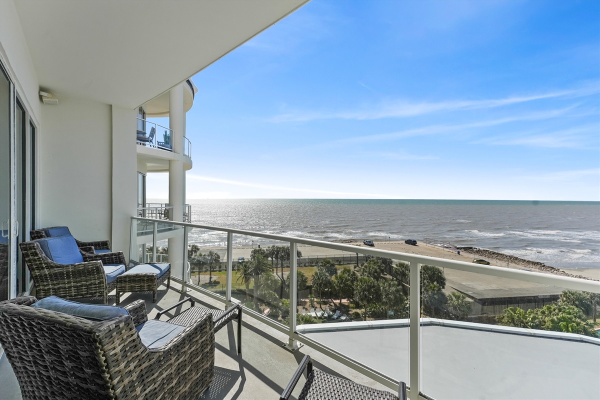 Best views of the gulf!