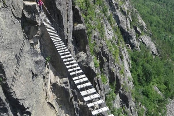 Plusieurs activités dans la région, notamment la Via Ferrata .