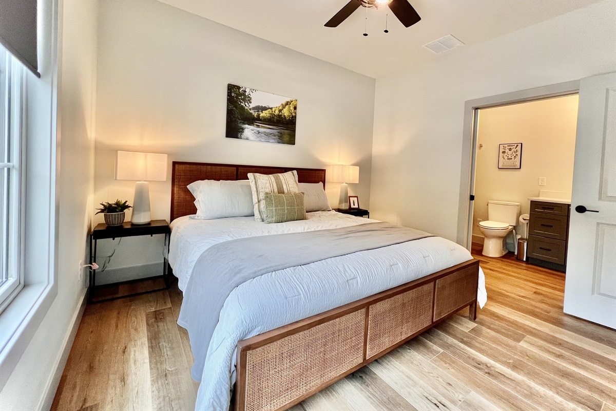 Main level King with ensuite bathroom
