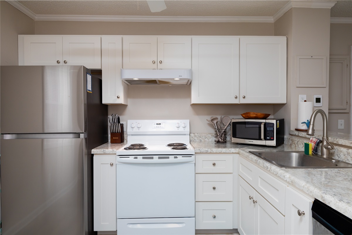 Fully functional kitchen for all your needs during your stay