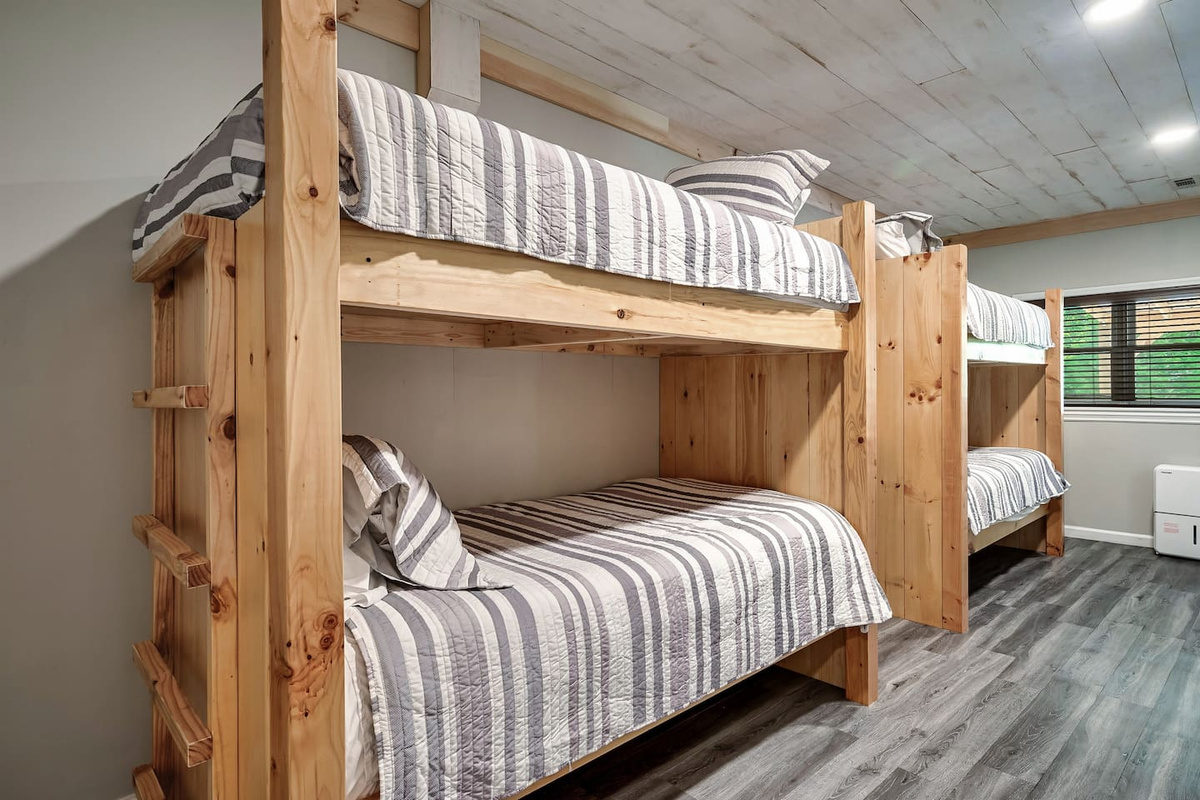 lower level - bunk bedroom