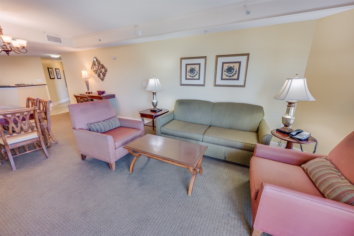 Amazing Living Room with Stunning Views🌊☀️