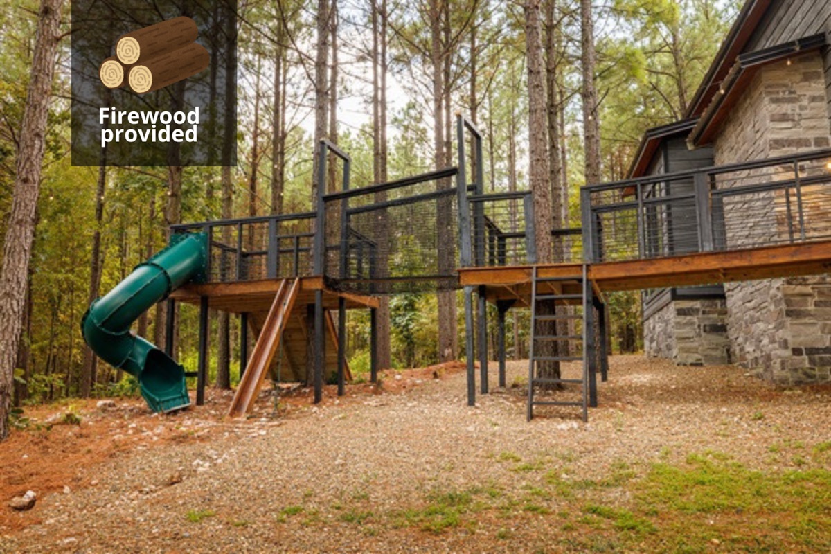 An adventure-filled kids’ play area with an elevated deck, slide, and rope bridge. Designed for families, The Cove ensures that kids have as much fun as the adults.