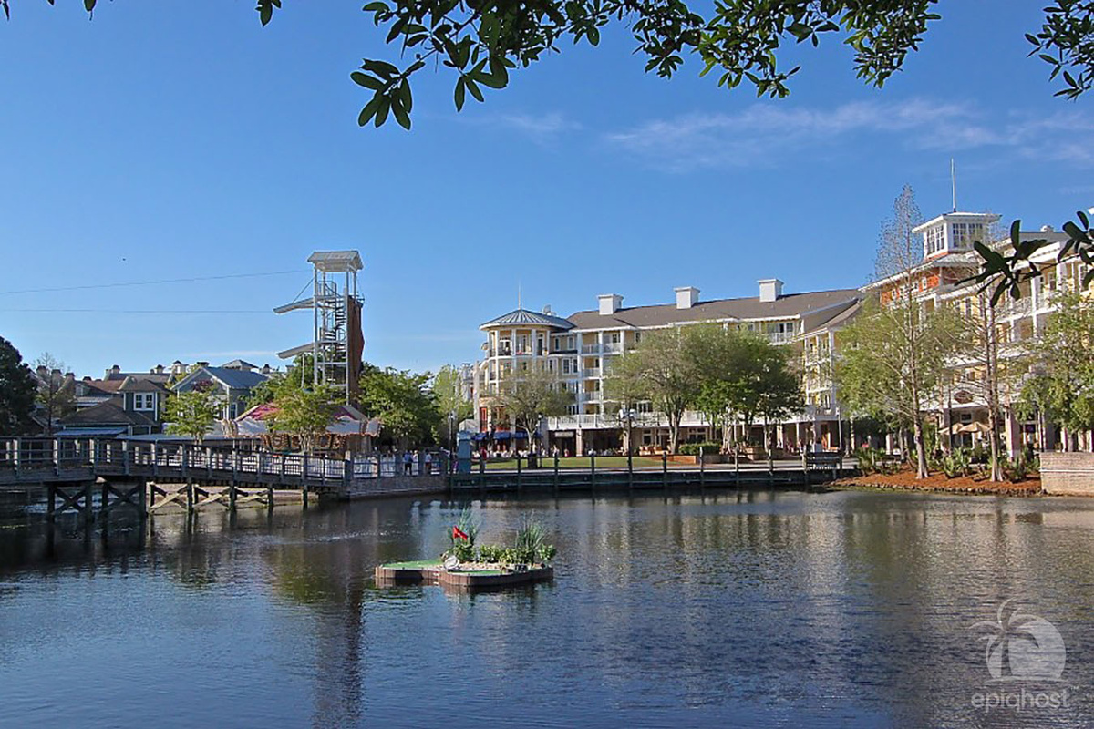Baytowne Wharf lagoon and water activities