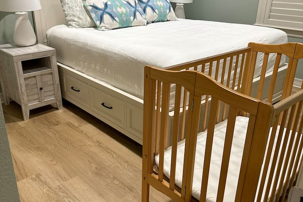 Upstairs king bed guest bedroom