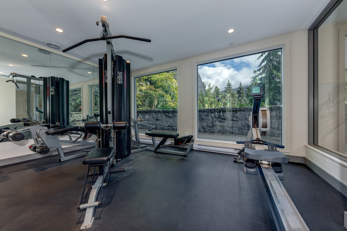 GYM - NEWLY REMODELLED