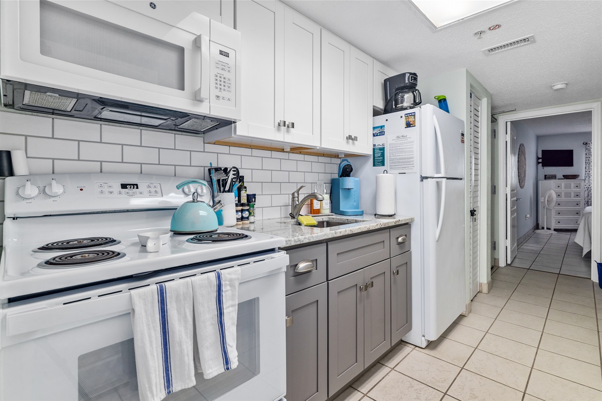 Enjoy home-style meals in a clean, modern space — perfect for families or long stays