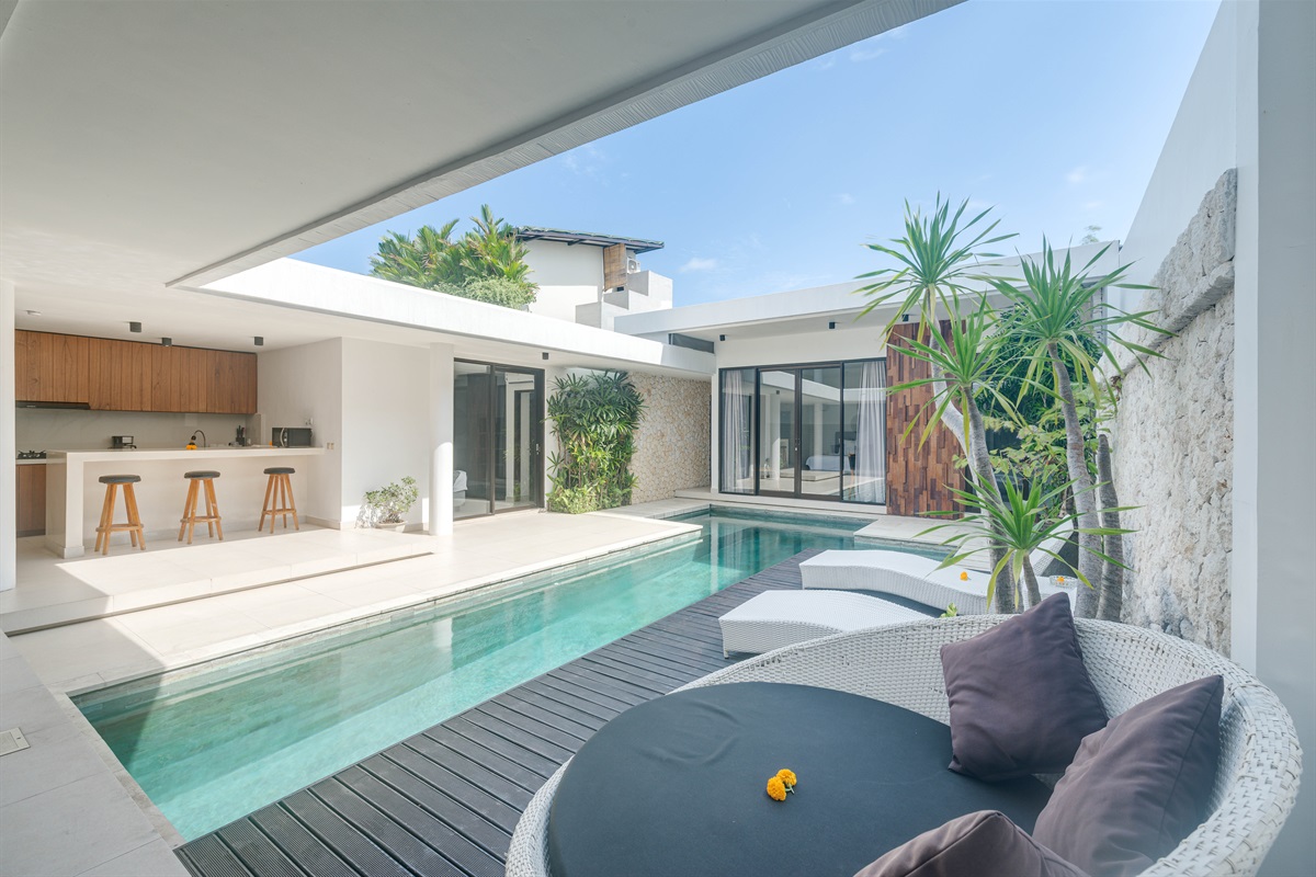 Pool area