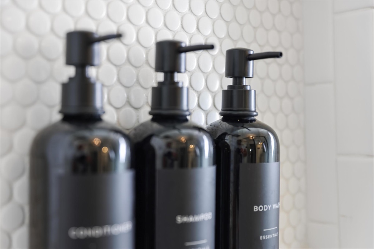 bodywash, shampoo, conditioner