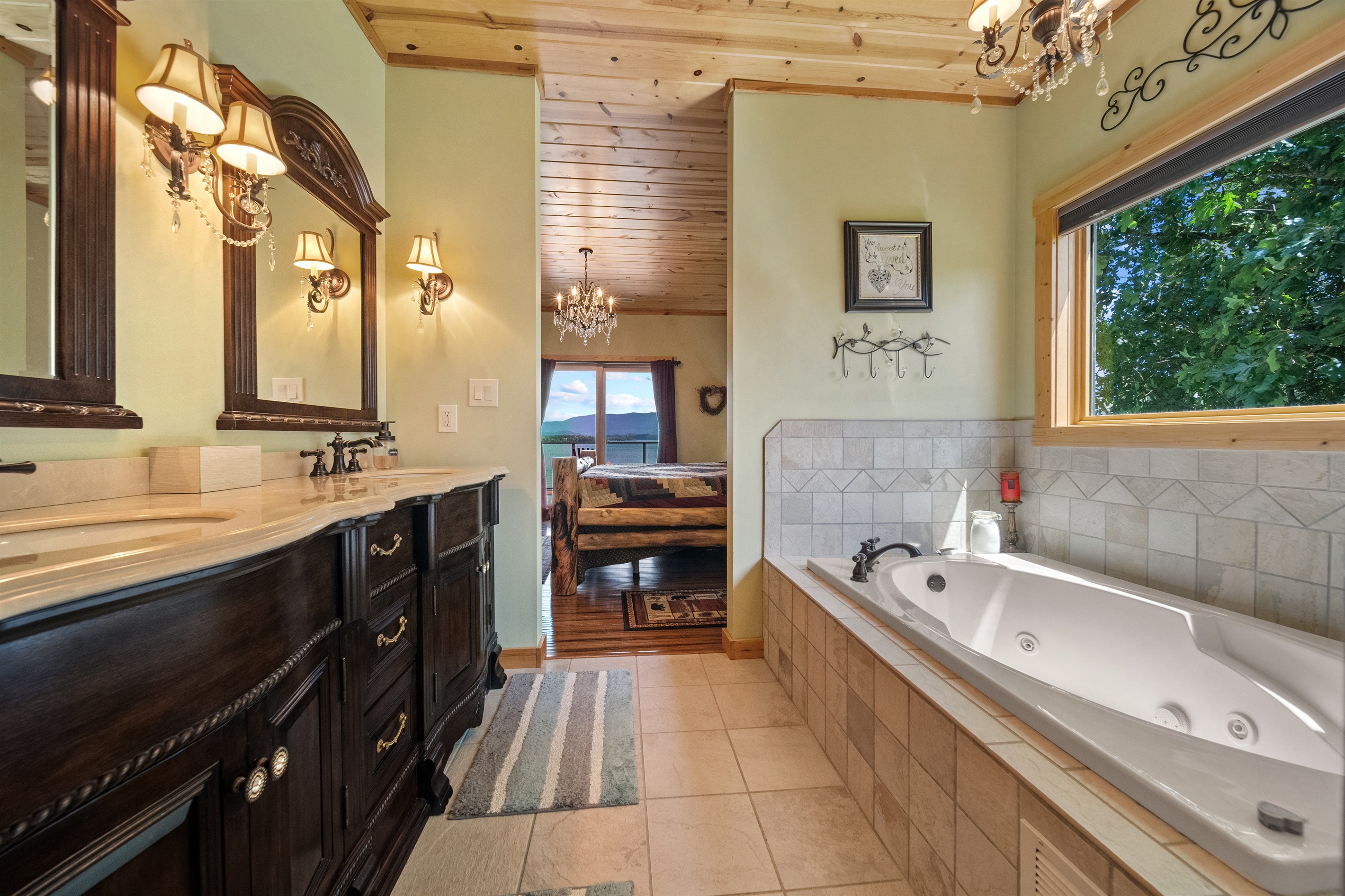 Bathroom 1 (master), top floor