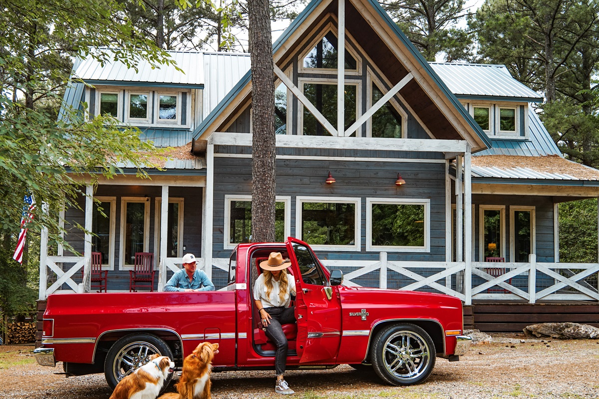 he Americana is designed for families of all kinds—including the furry ones.