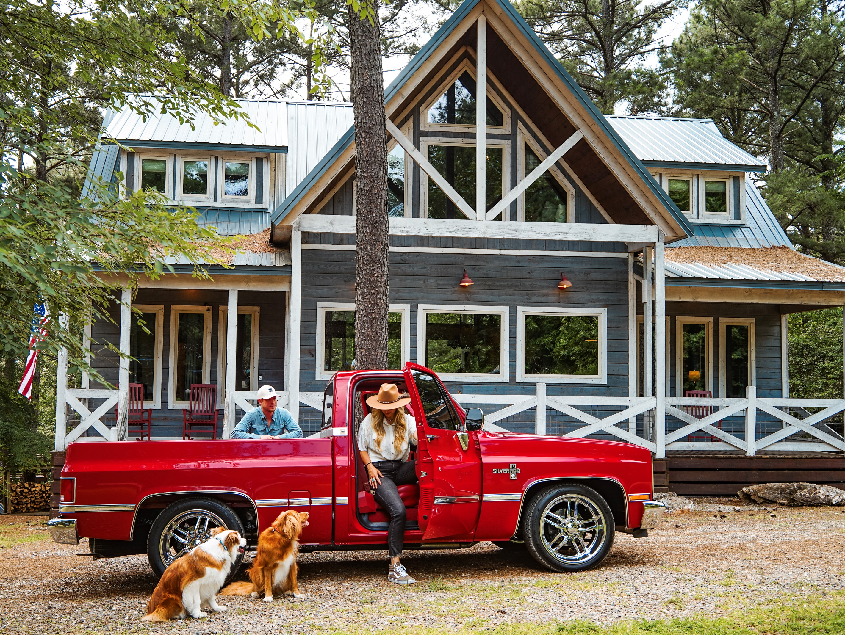 he Americana is designed for families of all kinds—including the furry ones.