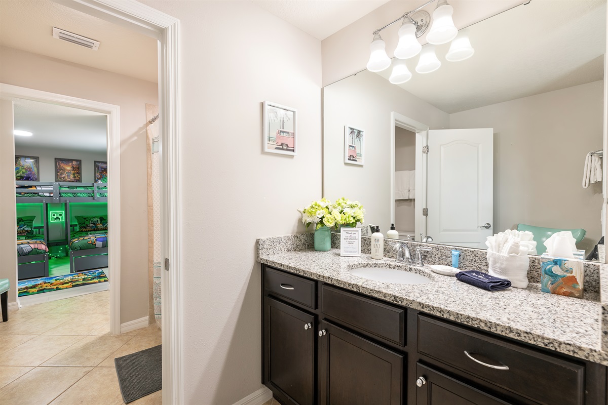Bathroom 5 - Jack and Jill