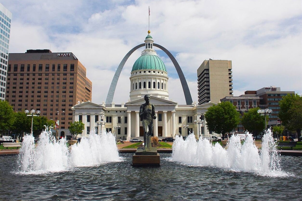 MetroLink will get you to most St. Louis attractions