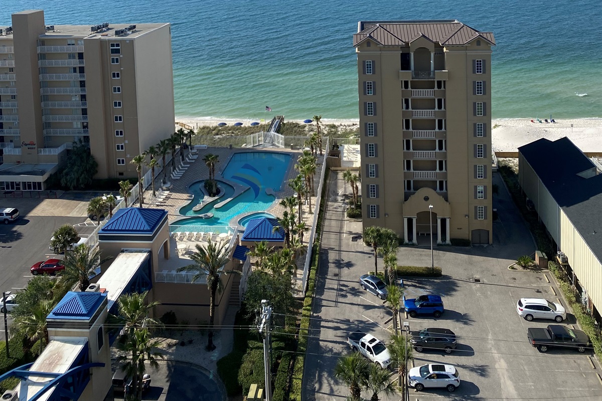 Showcasing the unique design of Crystal Tower, this elevated, air-conditioned walkway serves as a striking, functional link between the tower and its premier amenities. Enjoy effortless transit to our luxurious outdoor pool deck and the beautiful beach bey