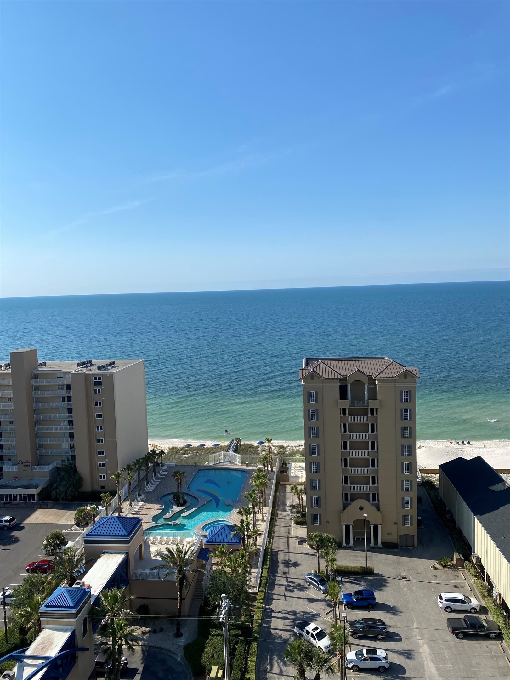 Showcasing the unique design of Crystal Tower, this elevated, air-conditioned walkway serves as a striking, functional link between the tower and its premier amenities. Enjoy effortless transit to our luxurious outdoor pool deck and the beautiful beach bey