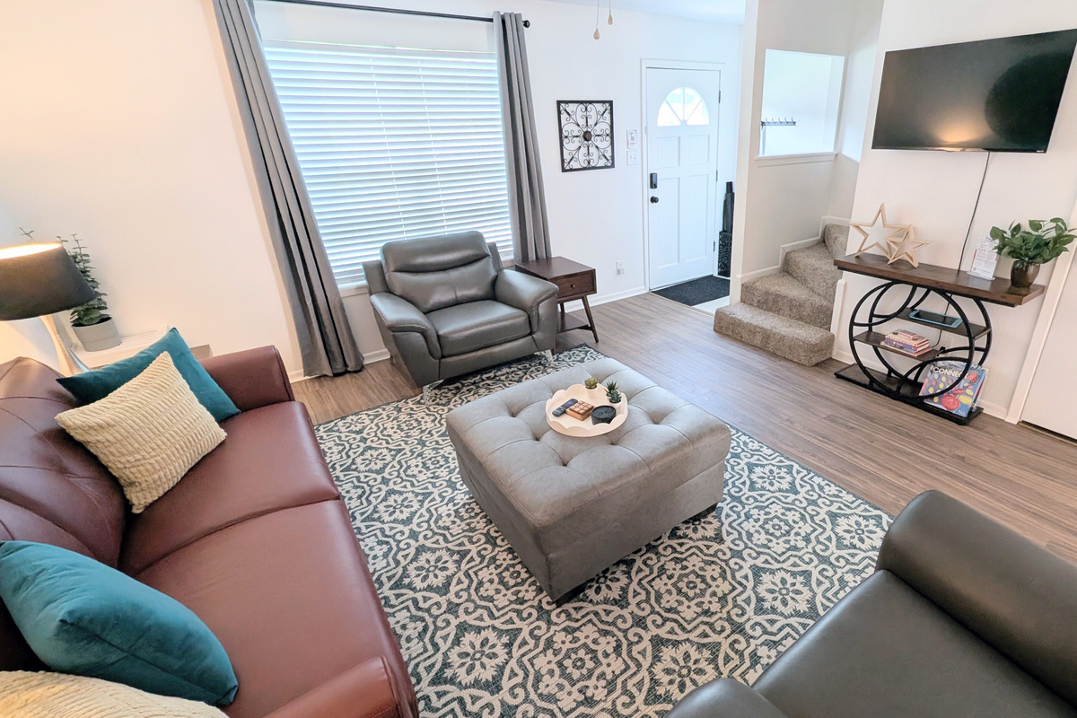 Enjoy family-friendly entertainment with board games, kids' books, and a Roku Smart TV. Just bring your streaming service logins to access your favorite shows and movies.