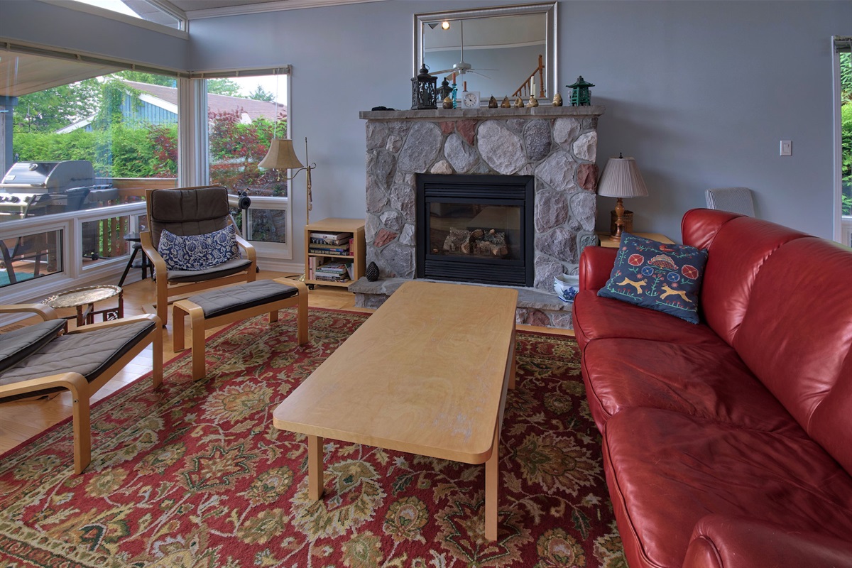 b84fc5f417b54b5ba857289abb51057c Large