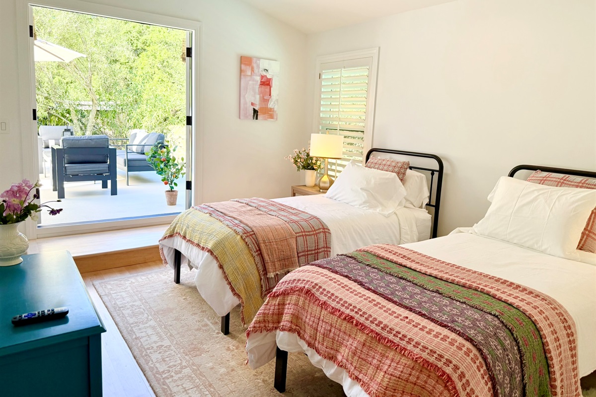 Two Twin XL beds Can be Converted to a King
