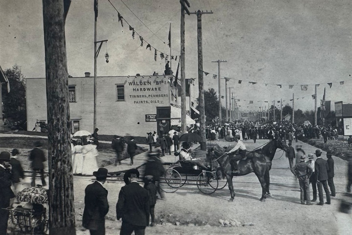 Walden Brother's Hardware in 1904, at East 1rst + Lonsdale built by Isaac and his two brothers, Robert and Henry.
Isaac Walden built Walden's Retreat