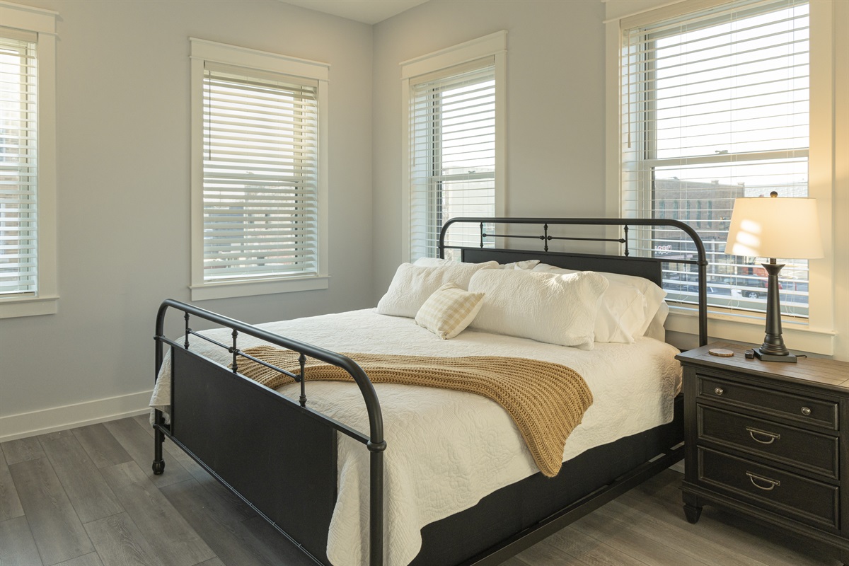 Master bedroom - features a king size bed