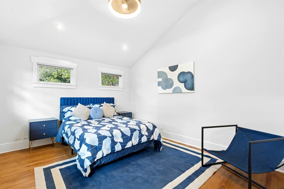 Am I not so beautiful like a Blue Sky... come on... bump in me to Snoor..