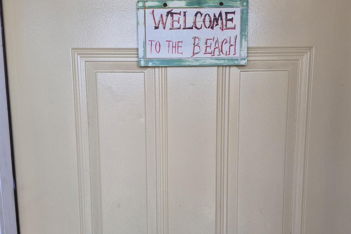 Welcome - to the Beach and to Shell-Abration