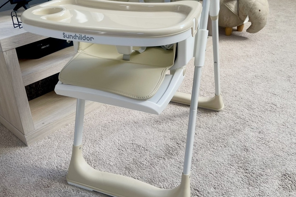 High Chair - travel cots, pushchairs, boosters, car seat, stair gate, bed guard , baby bouncer