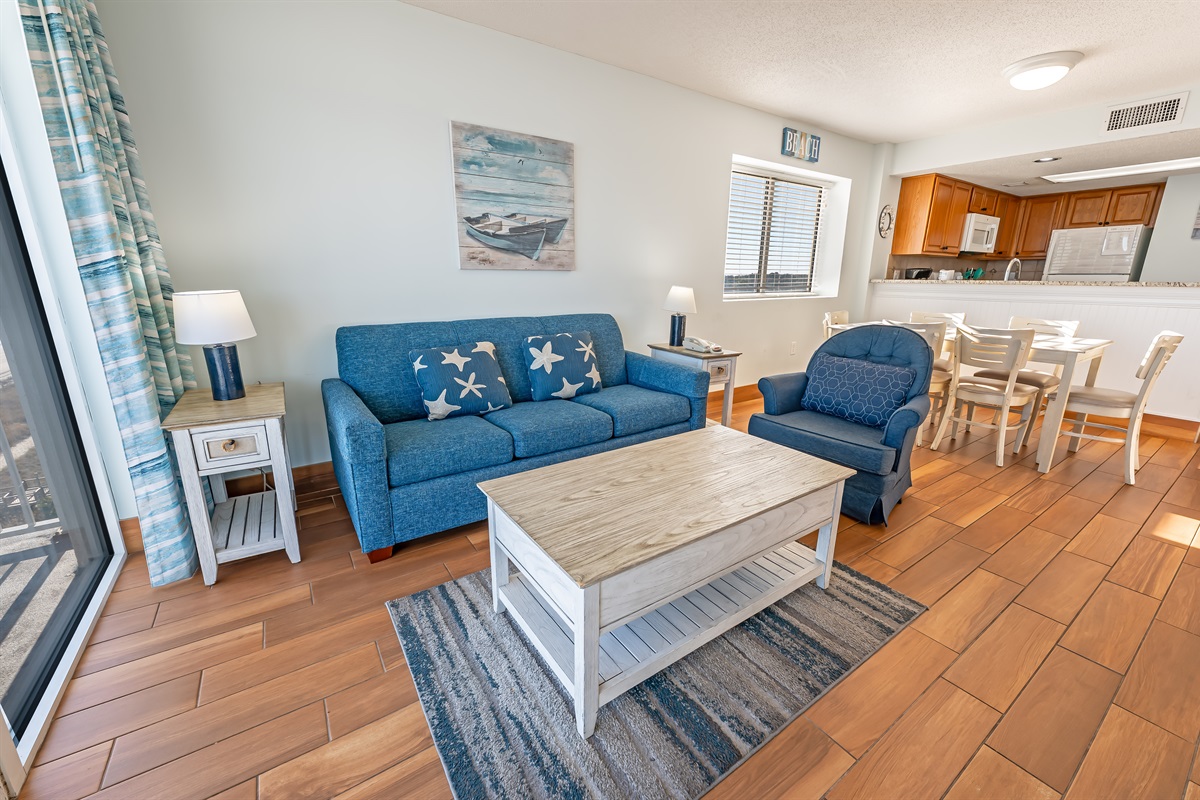 Amazing Living Room with Stunning Views🌊☀️