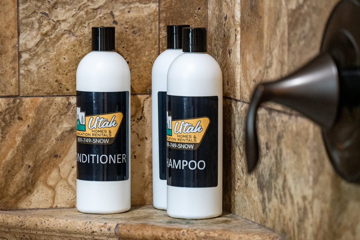 Premium Bath Amenities – Shampoo and conditioner are thoughtfully provided, so you can pack a little lighter and feel right at home.