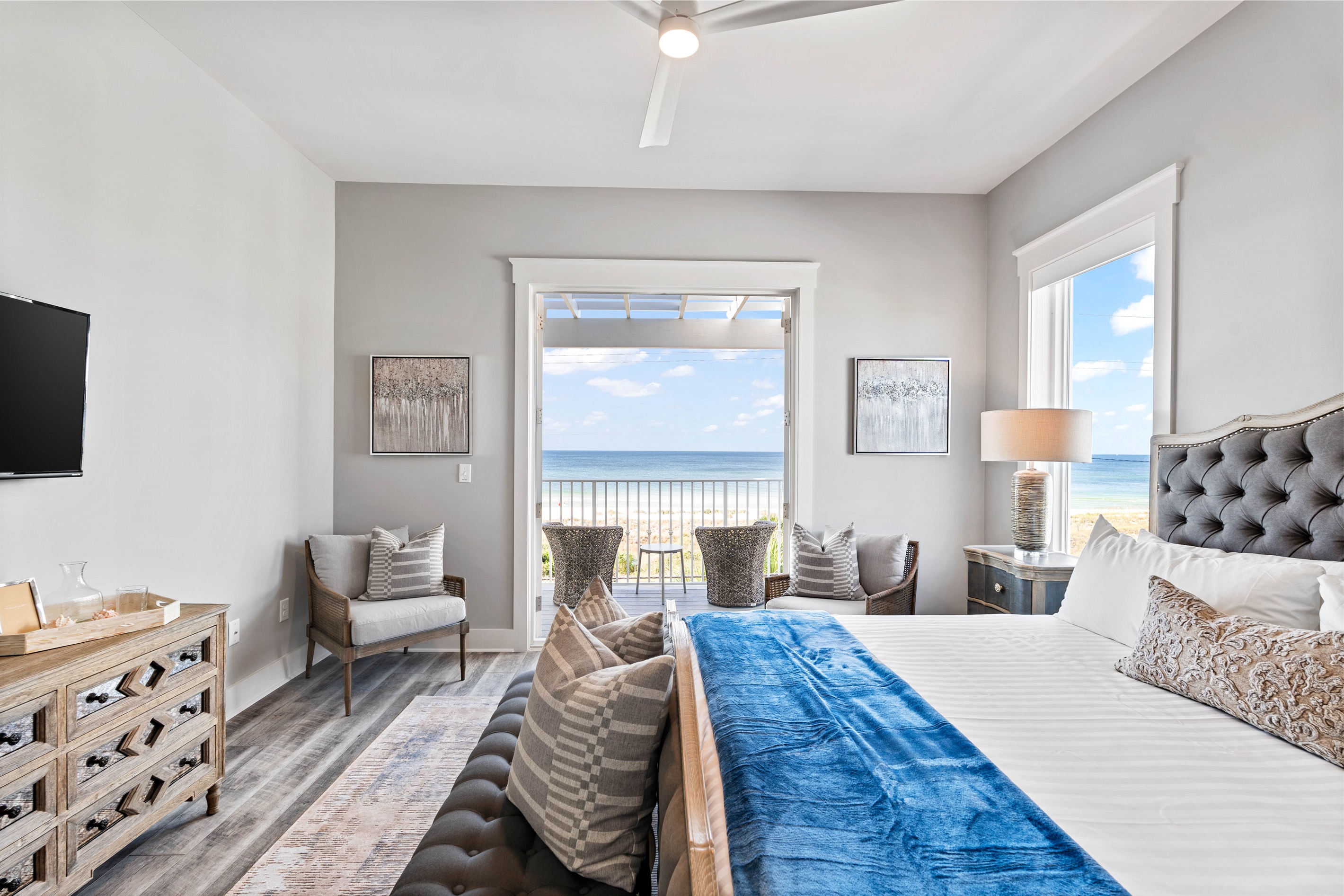 Top Floor King Bedroom