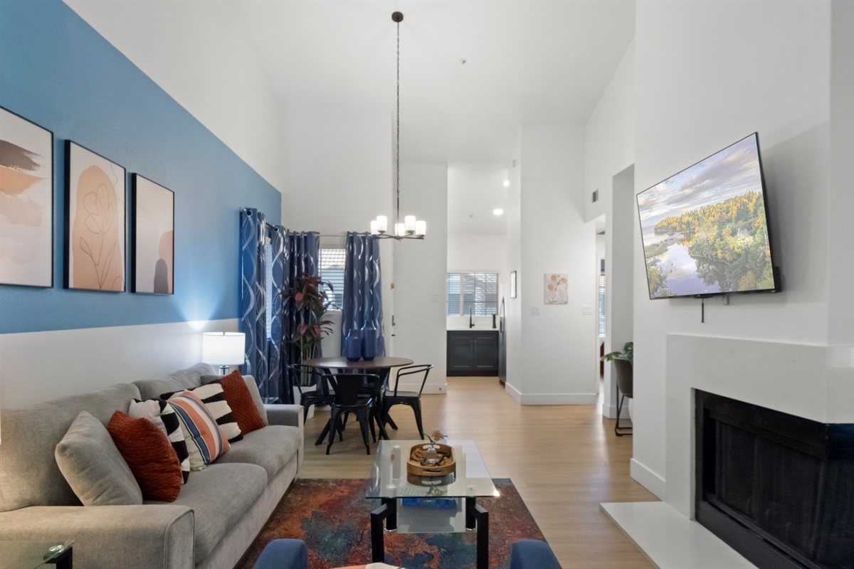 Enjoy a cozy and stylish living room designed for comfort and relaxation. Featuring a comfortable sofa, TV , fast Wi-Fi, and plenty of natural light.