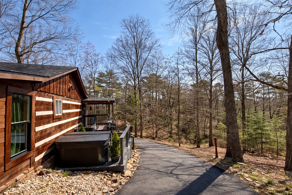 Long drive on south side od the home.