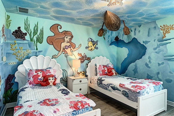 Bedroom #7-2nd Floor-Twin Beds