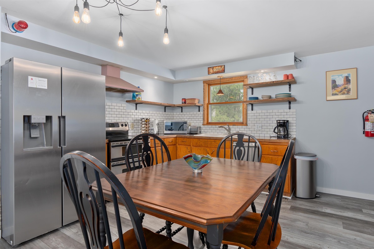 Enjoy cooking in this large space, or enjoy the fine restaurants of Pepin!