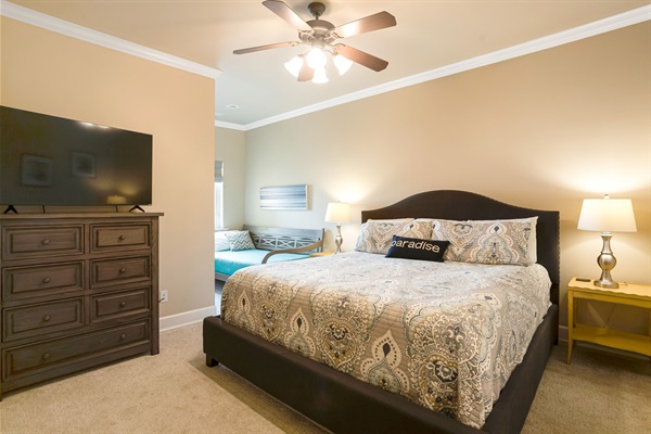 Second Floor - King Room with Twin Bed