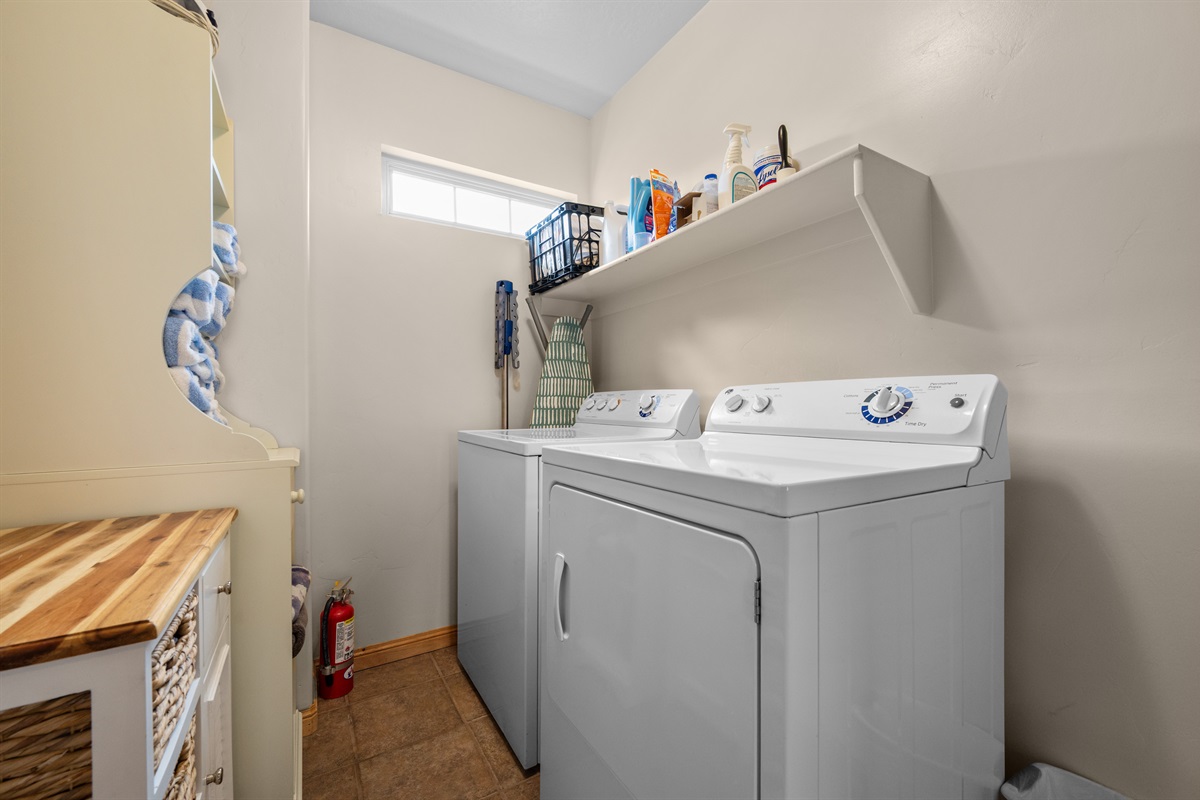 Keep things easy with in-home upstairs laundry—perfect for extended stays.