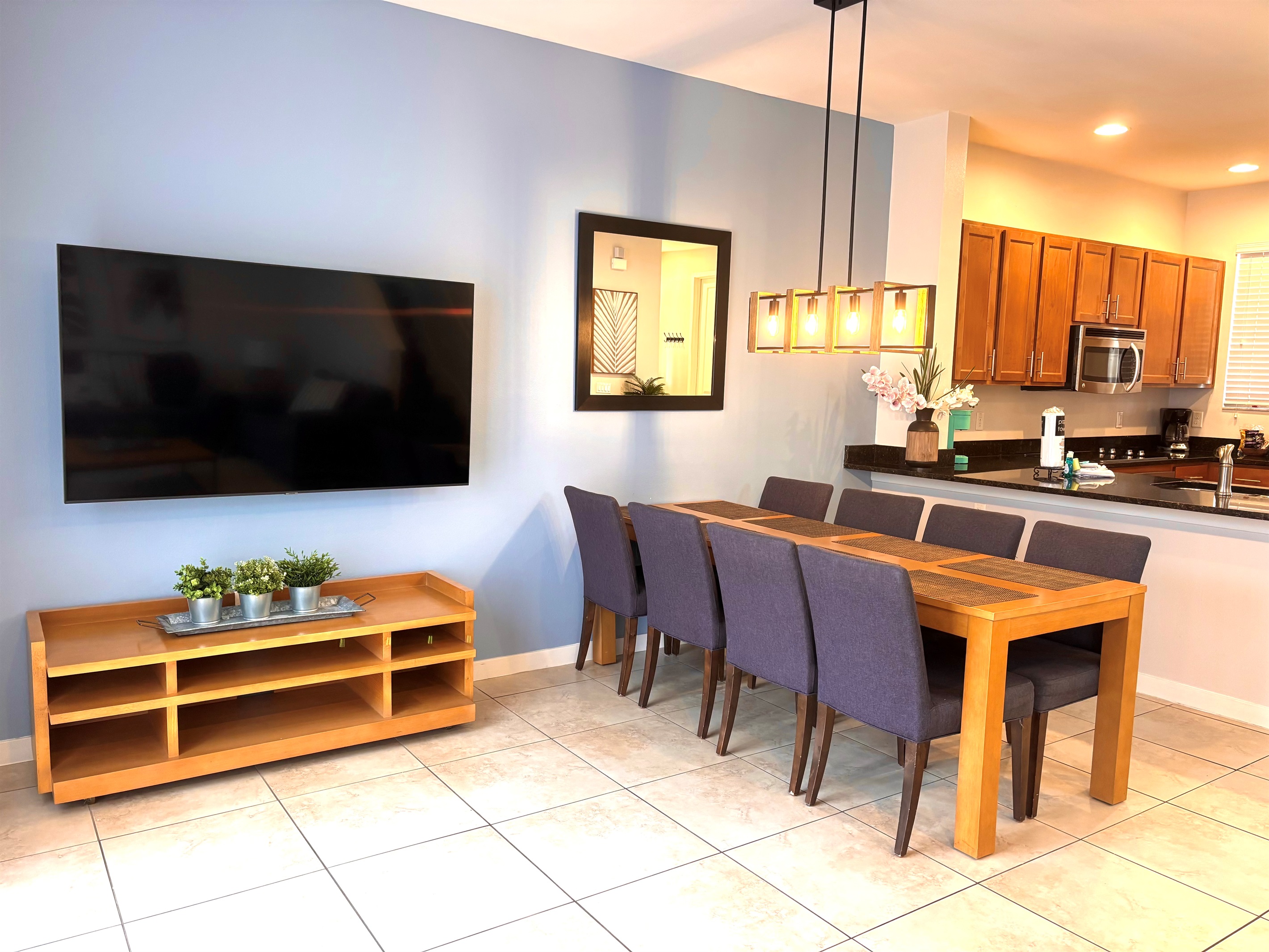 Sunshine/Waterslides/Pool/3 miles to Disney 2