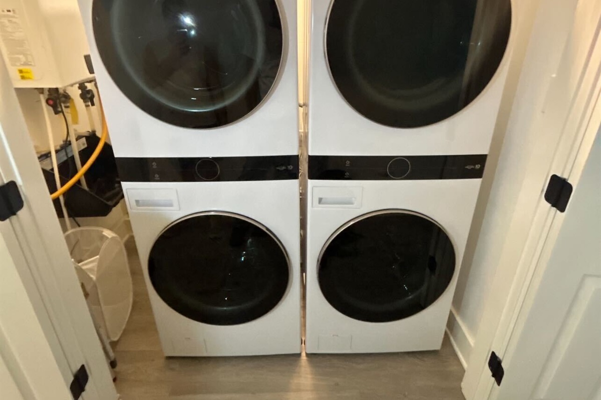 [Laundry Room] Save Some Room in your Suitcase! Utilize the Washer and Dryer.