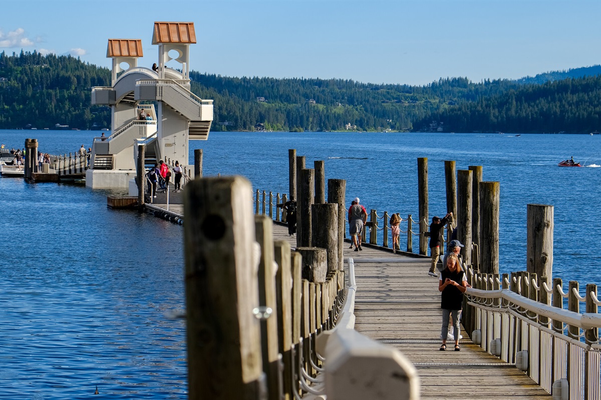 Coeur d'Alene boardwalk & downtown Couer d' Alene  is 7 miles from house